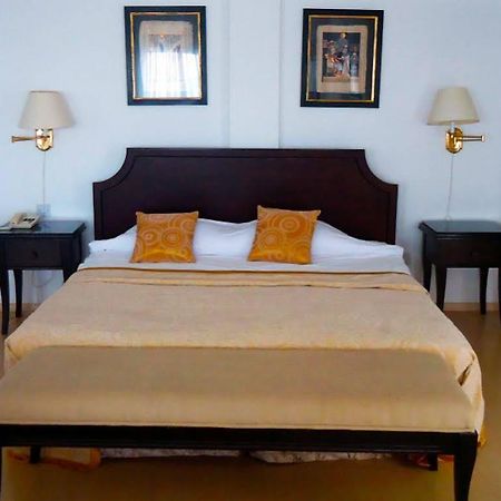 Ada Beach Hotel Karavas  外观 照片