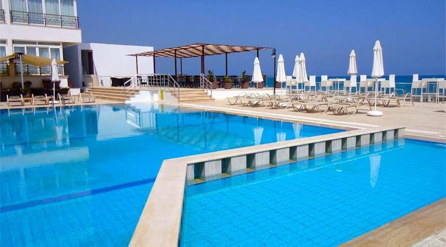 Ada Beach Hotel Karavas  外观 照片