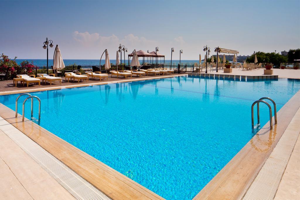 Ada Beach Hotel Karavas  外观 照片
