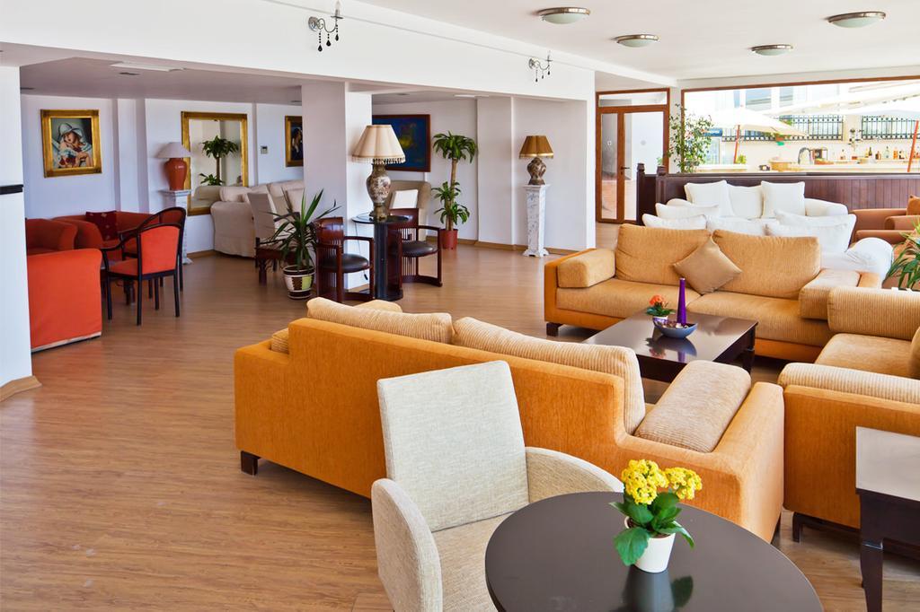Ada Beach Hotel Karavas  外观 照片